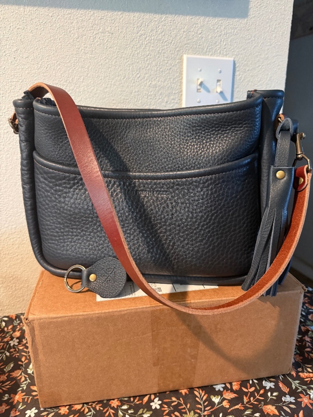 Go Forth Goods Medium Rennie BNNU LE Pebbled Navy